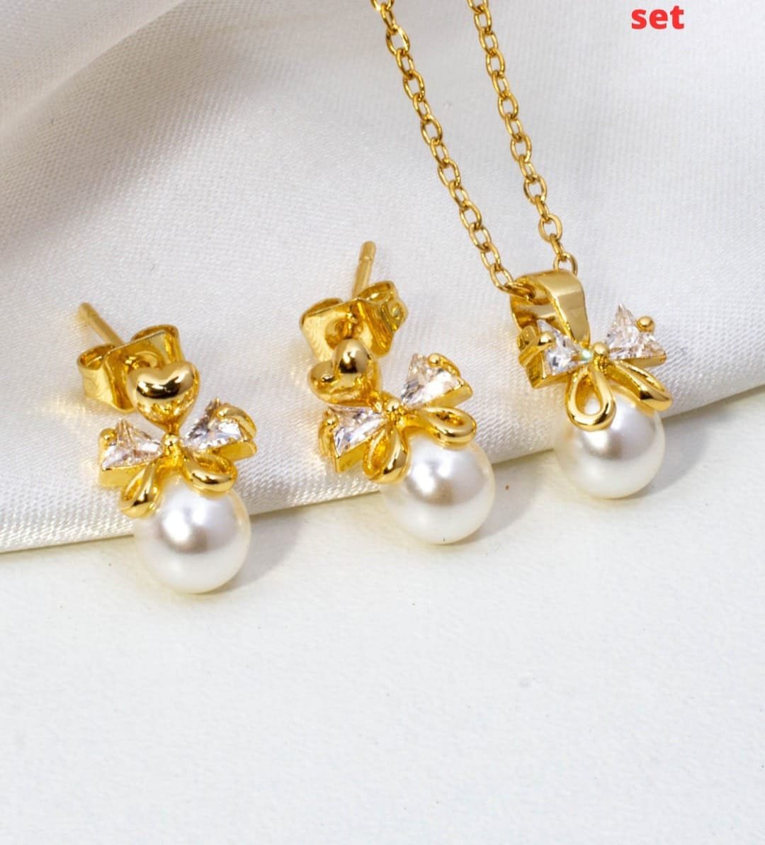 SET DE CADENITA+ARITOS DE ACERO