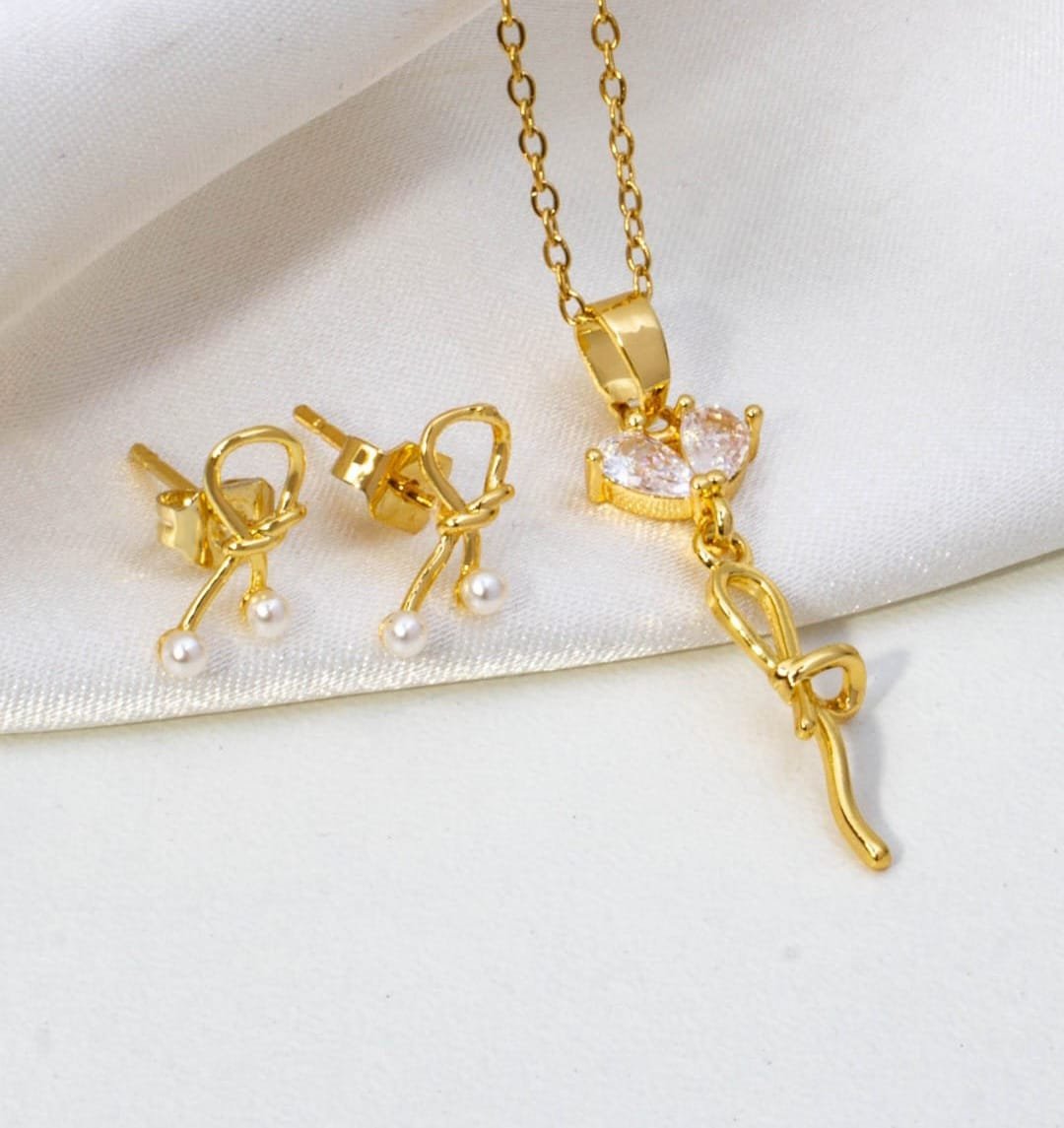 SET DE CADENITA+ARITOS DE ACERO