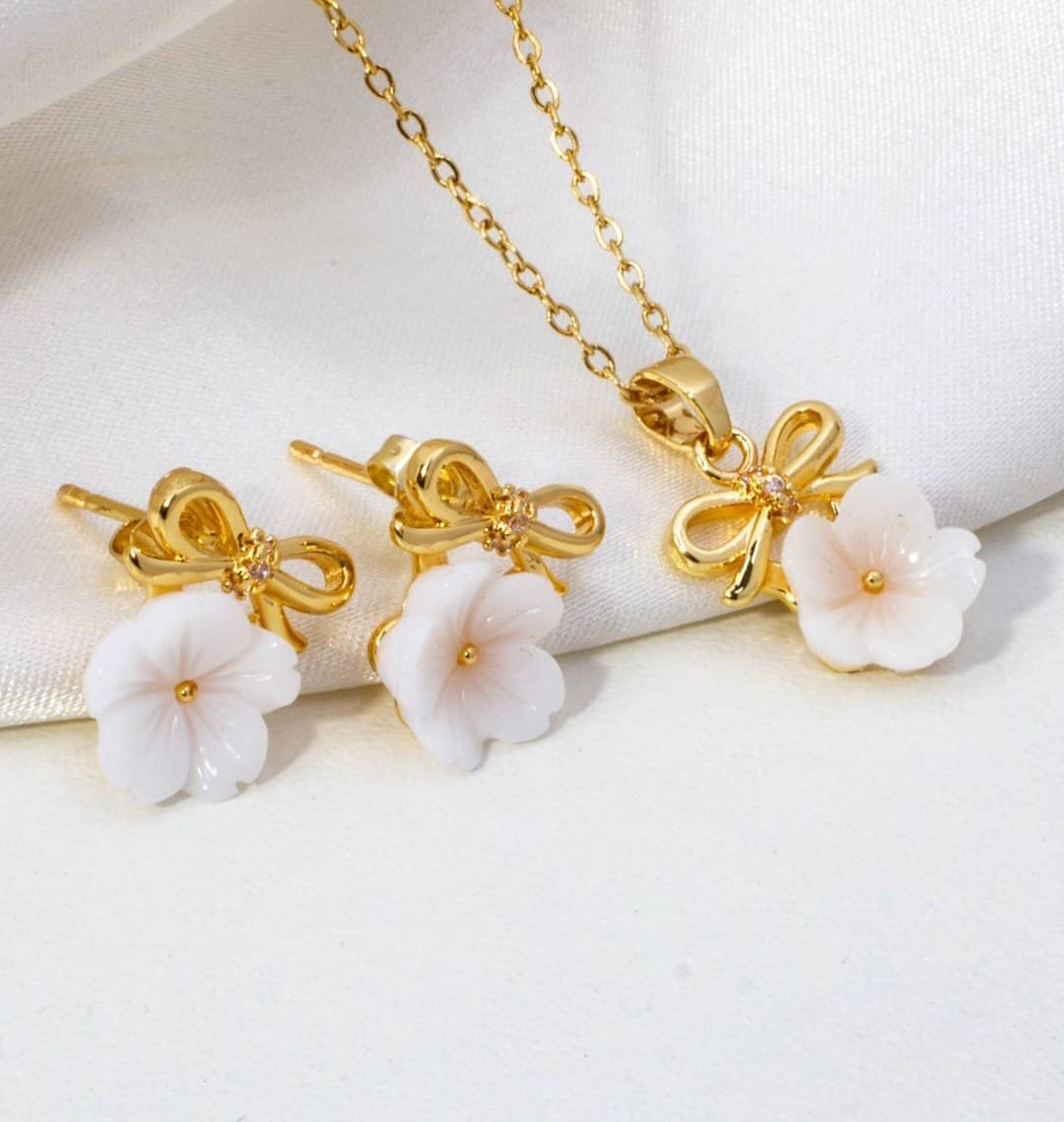 SET DE CADENITA+ARITOS DE ACERO