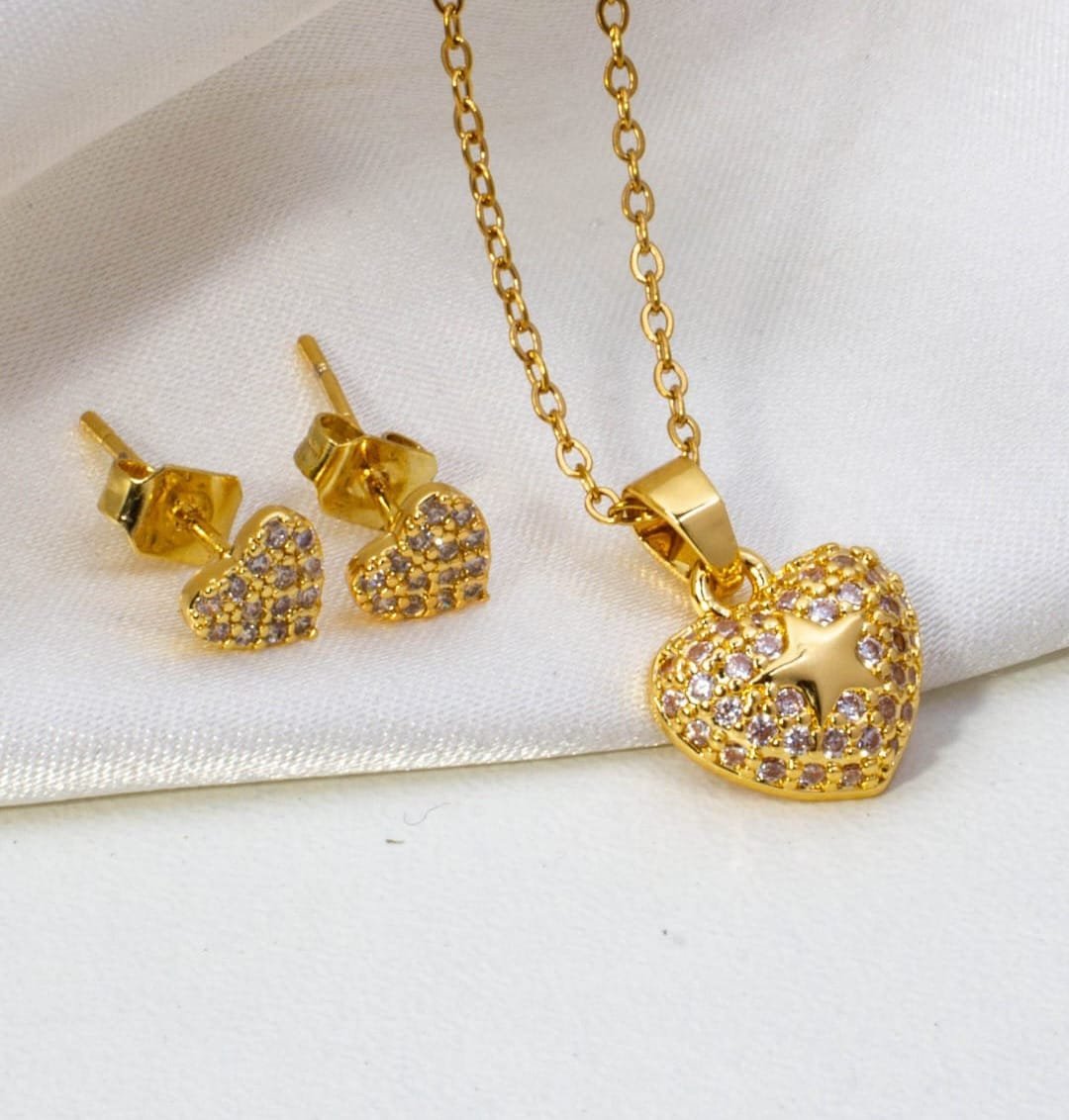 SET DE CADENITA+ARITOS DE ACERO